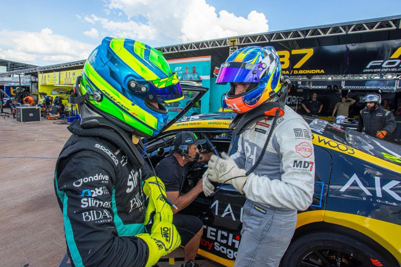 Firás Fahs e Enzo Falquete terminam a Endurance Stock Light em oitavo