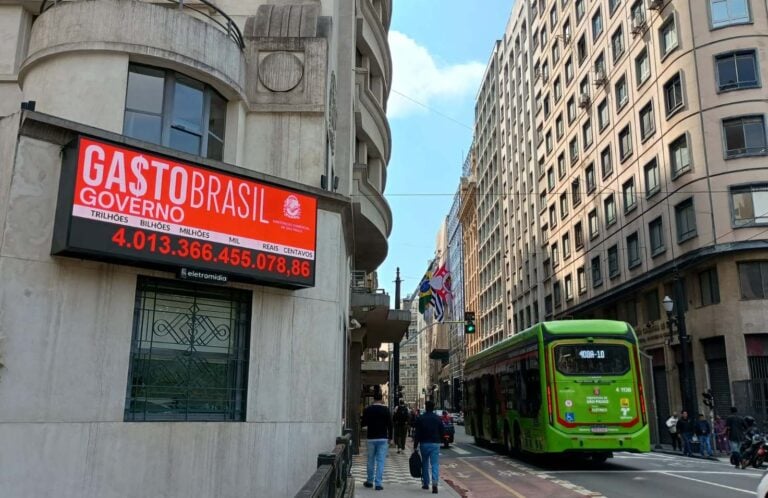 Gasto Brasil chega a R$ 4 trilhões em despesas públicas em 2026