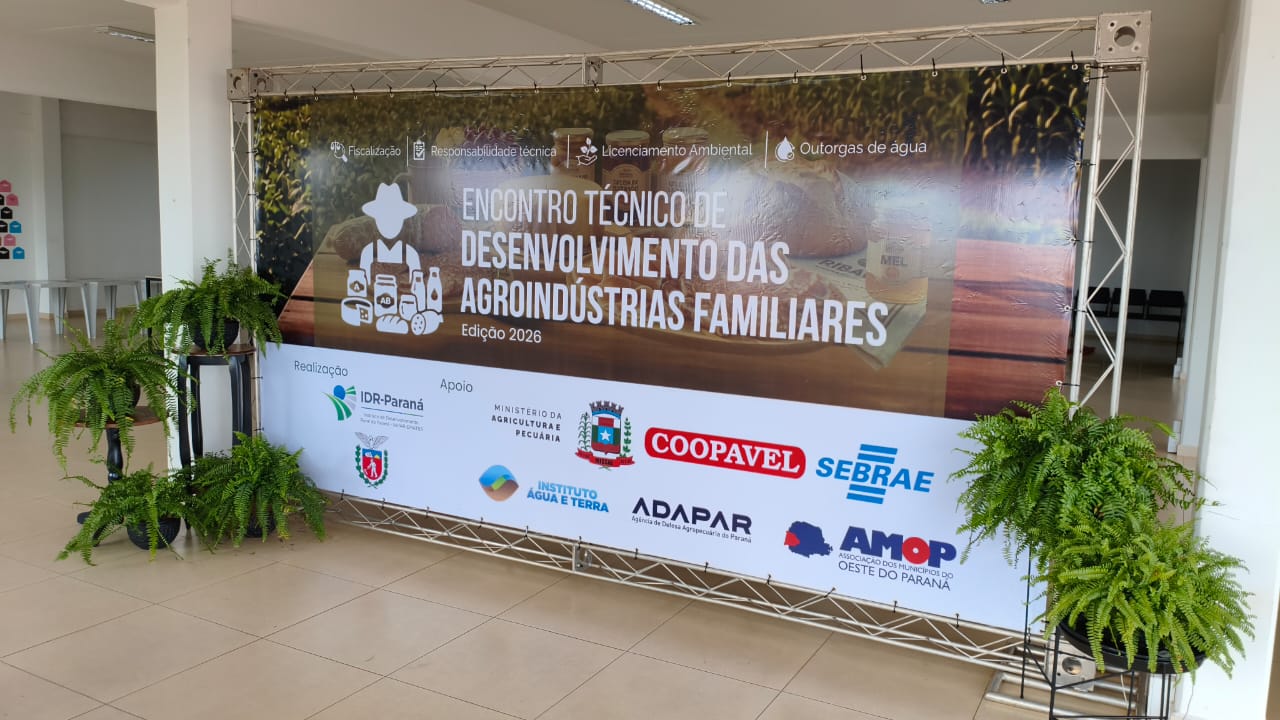Encontro em Cascavel orienta agroindústrias familiares sobre regras sanitárias e ambientais