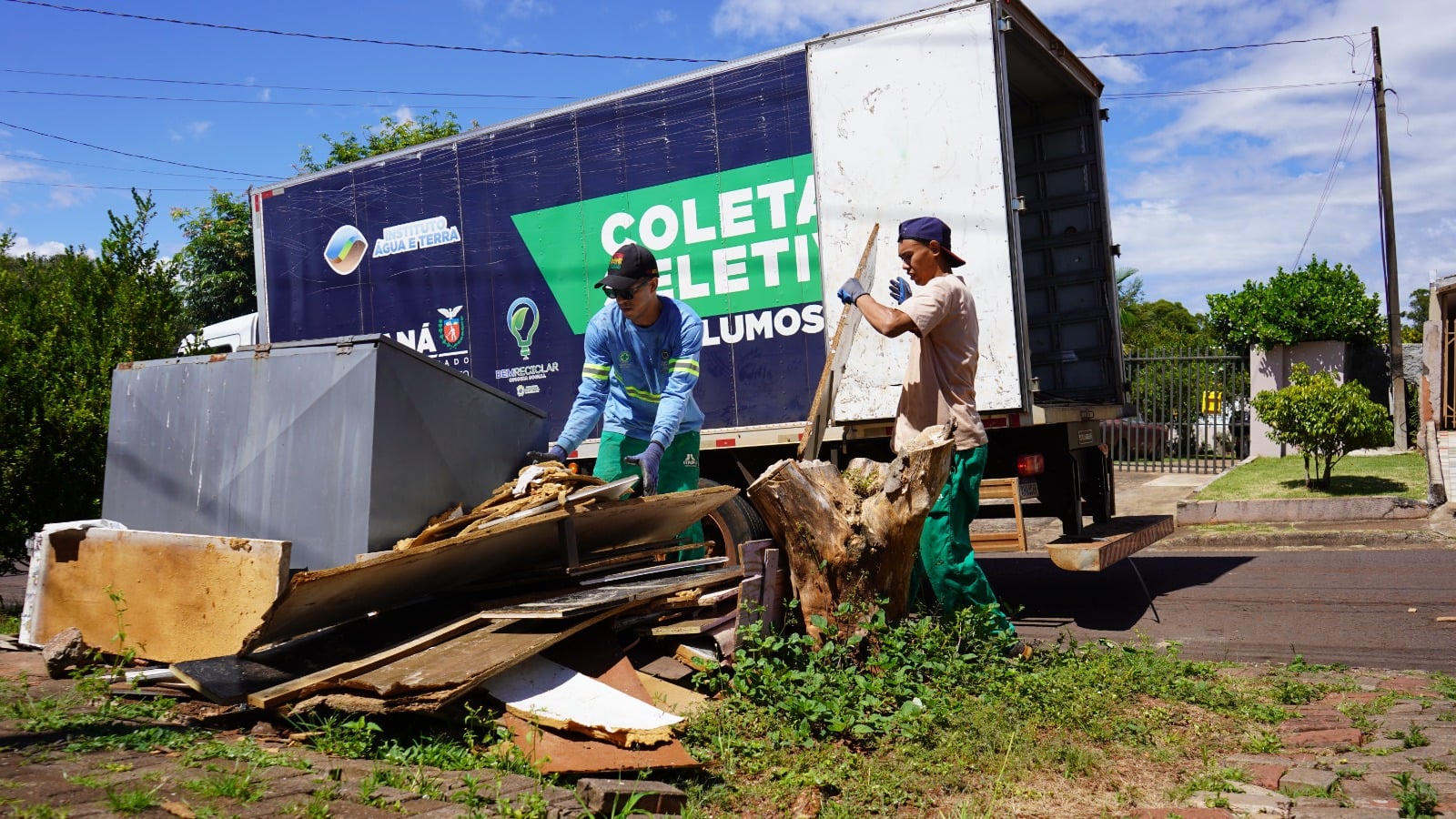 Coleta de volumosos: Município prevê o reforço de mais uma equipe no novo contrato do lixo