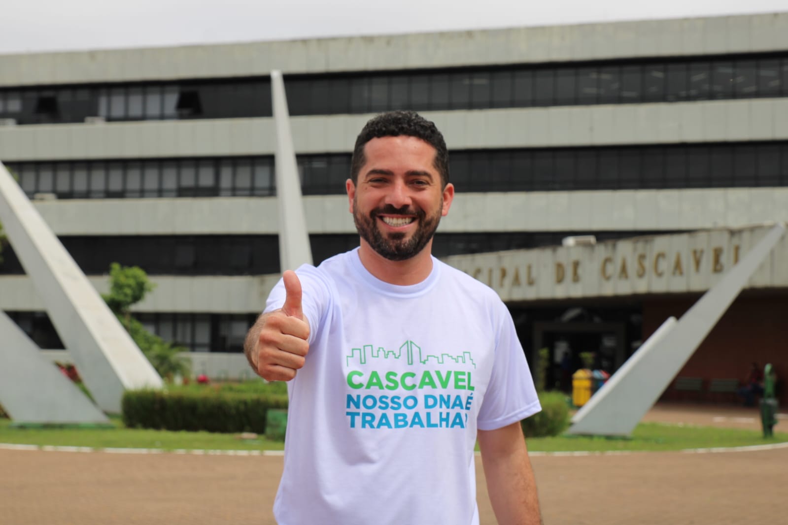 Tiago Almeida assume a Prefeitura de Cascavel pela segunda vez em 2026