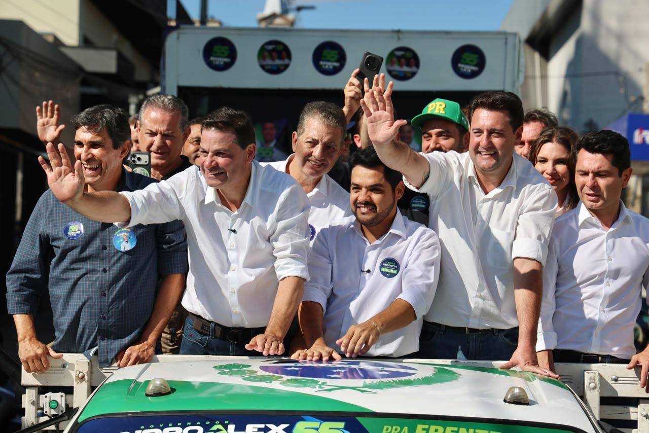 Norte Pioneiro: Sandro Alex destaca obras na região e faz carreatas junto com Ratinho Junior
