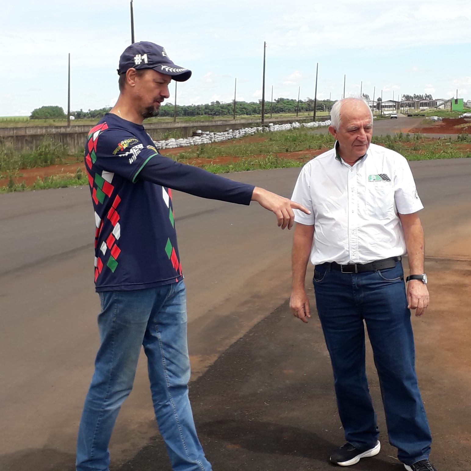 Gatti vistoria Kartódromo de Toledo