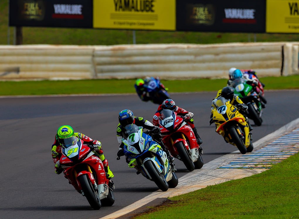 Moto1000GP realiza a semifinal em Cascavel
