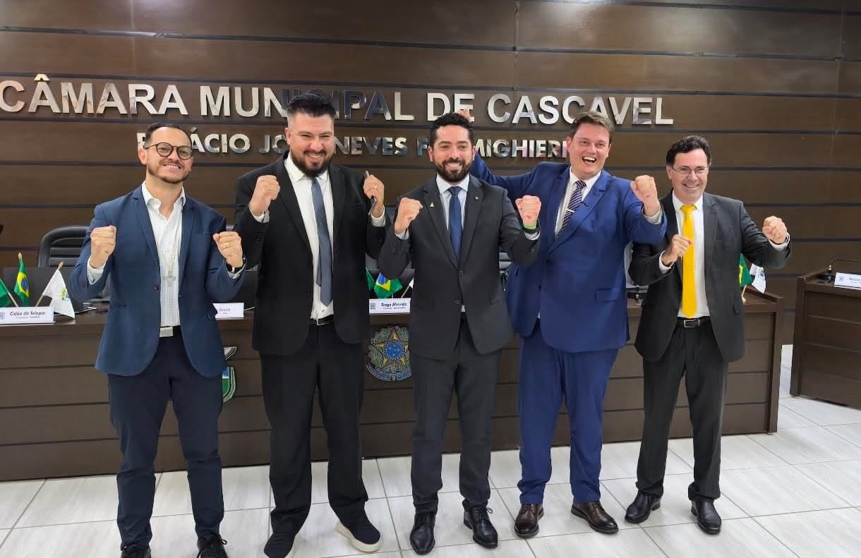 Tiago Almeida é reeleito presidente da Câmara para o biênio 2027/2028