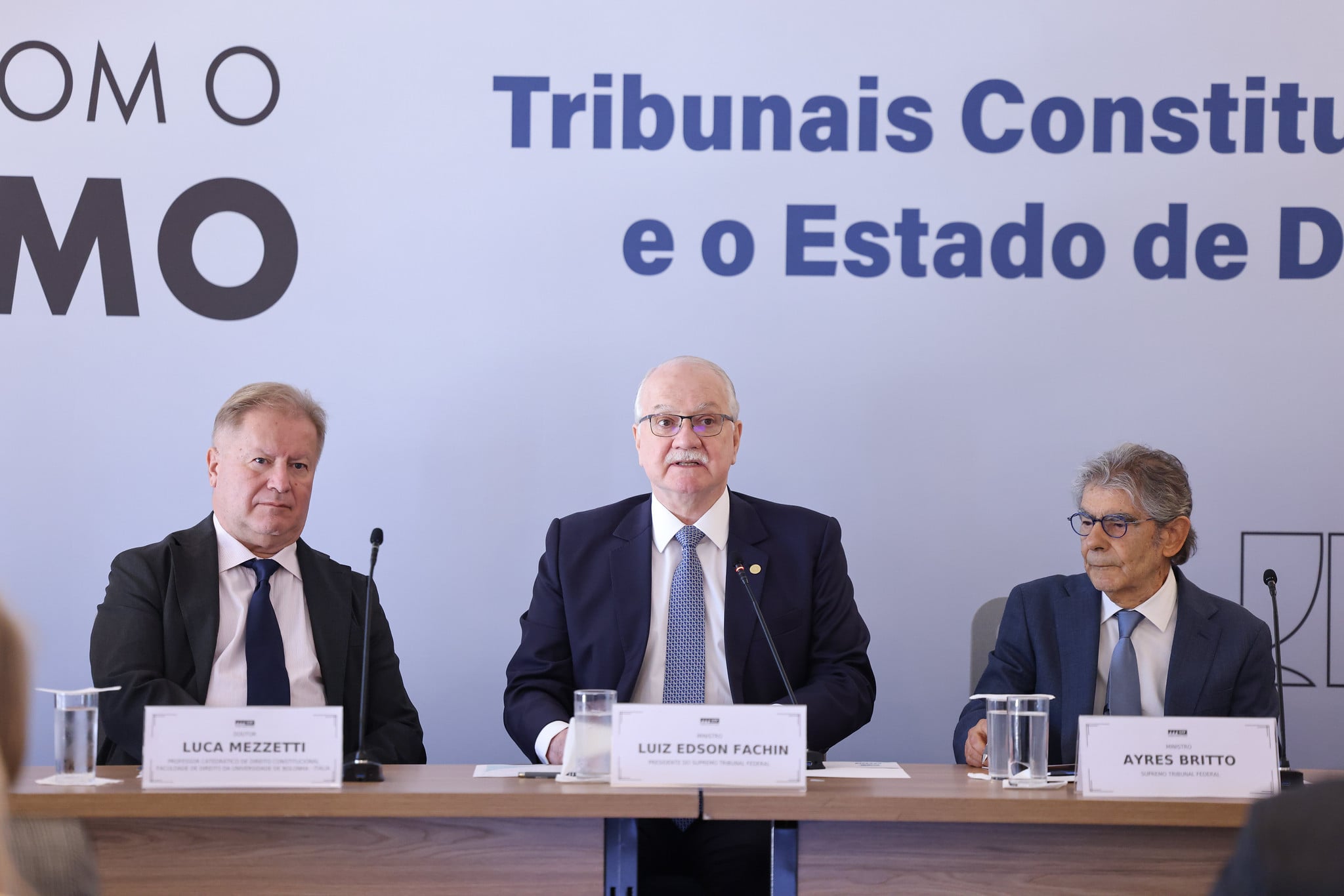 Presidente do Supremo cobra respeito às urnas e alerta contra “governo dos juízes”