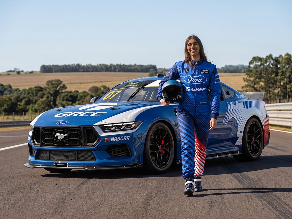 Rafaela Ferreira estreia na Nascar