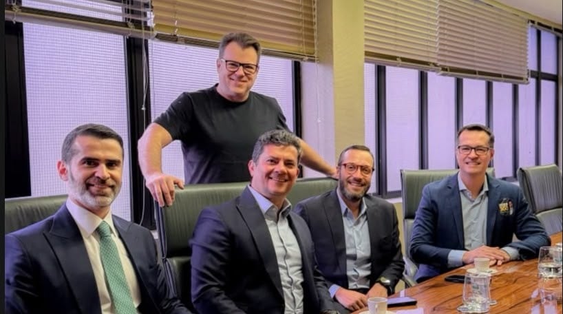 Moro retoma agenda e entra na campanha de Flávio Bolsonaro