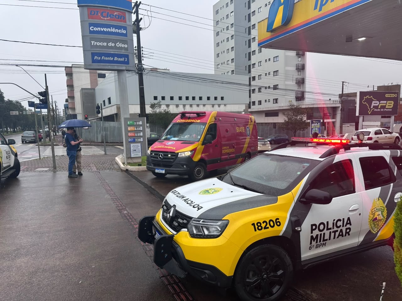 Pedestre é atropelado na faixa e motorista deixa local do acidente no Centro de Cascavel