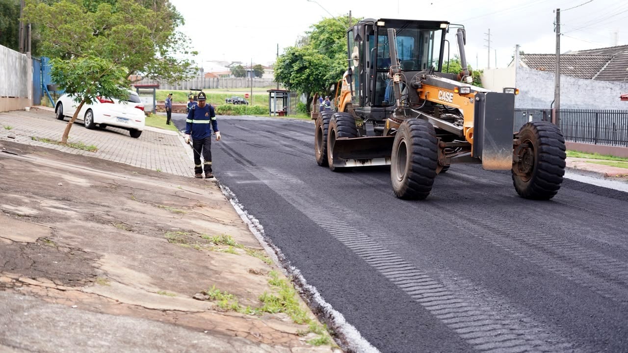 Após chuvas que ultrapassaram 200 mm, Cascavel mobiliza equipes para recuperar ruas e estradas rurais