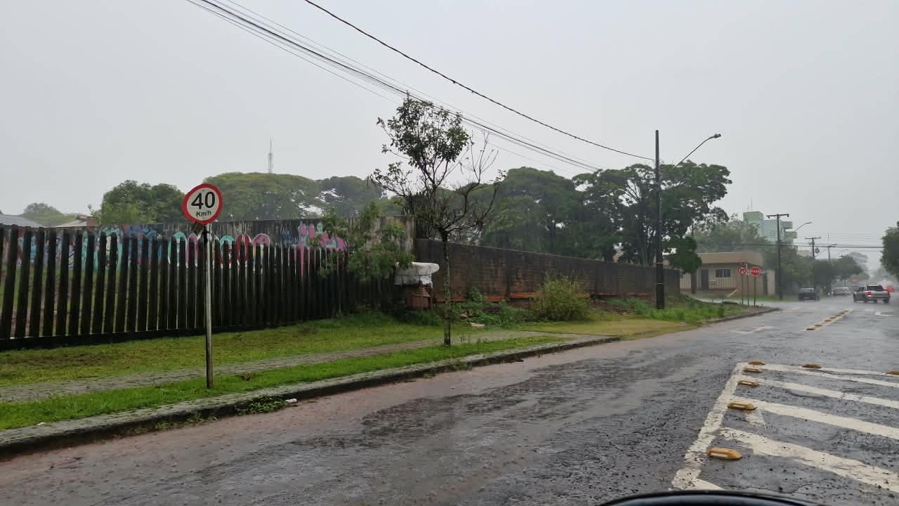 Chuva ultrapassa 150 mm em cidade do Paraná; Cascavel registra 35,2 mm nesta quinta-feira