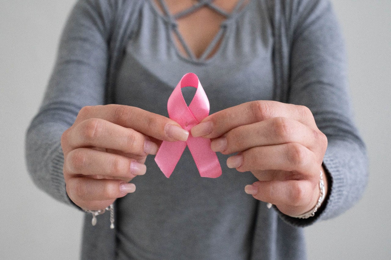 Outubro Rosa: Nem todo nódulo nas mamas é câncer; medo não pode substituir a investigação