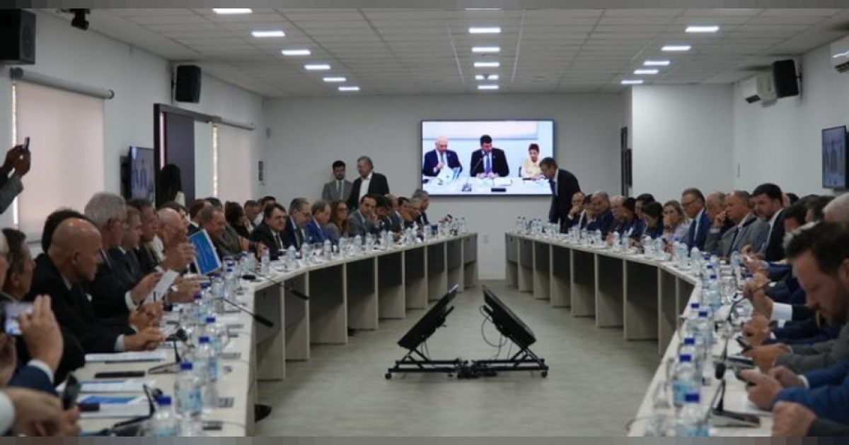 Bancada ruralista tem 200 parlamentares eleitos e reeleitos no Congresso Nacional