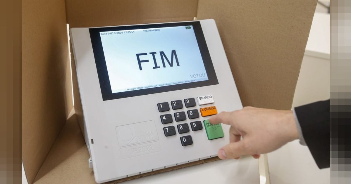 Flávio Bolsonaro lidera apuração em Cascavel com 68,3% dos votos no segundo turno